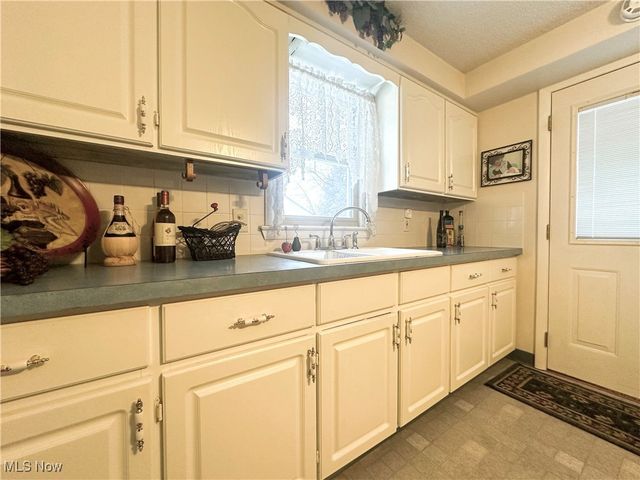 1443 Youll Street, Niles, OH 44446