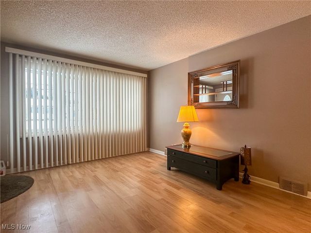 1443 Youll Street, Niles, OH 44446