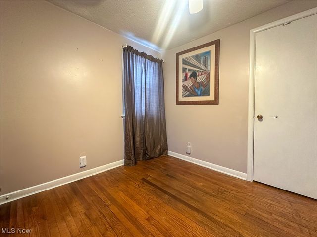 1443 Youll Street, Niles, OH 44446