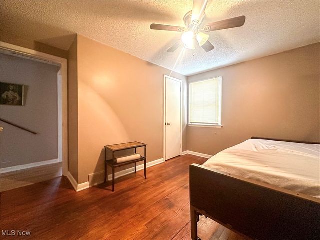 1443 Youll Street, Niles, OH 44446