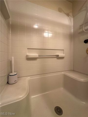 1443 Youll Street, Niles, OH 44446