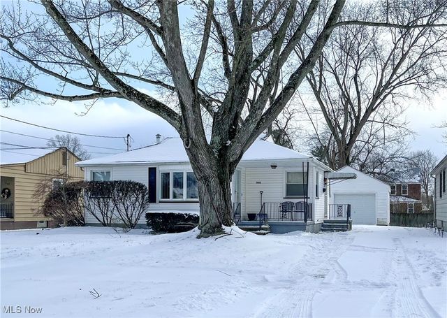 1443 Youll Street, Niles, OH 44446