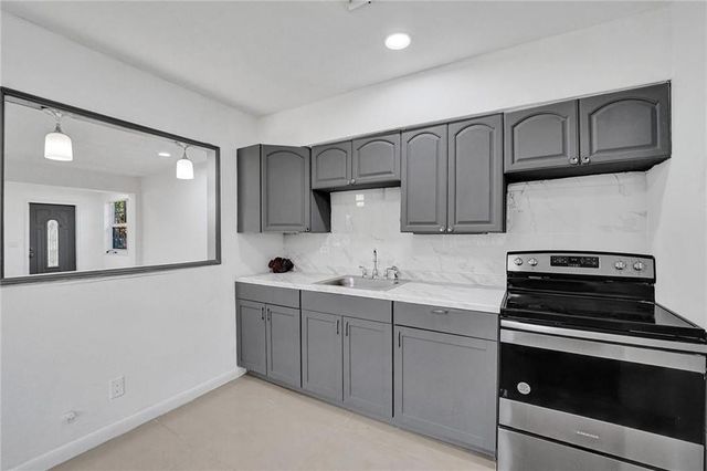 2422 Sherman Street, Hollywood, FL 33020