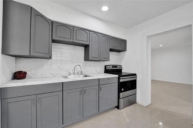 2422 Sherman Street, Hollywood, FL 33020