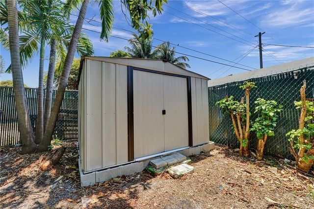 2422 Sherman Street, Hollywood, FL 33020