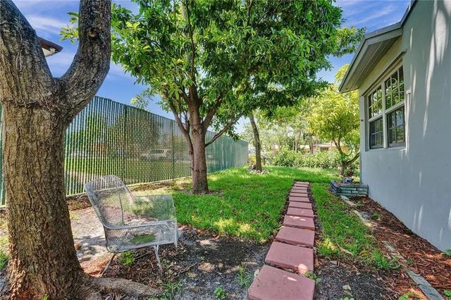 2422 Sherman Street, Hollywood, FL 33020