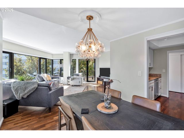 2245 Sw PARK Pl 6D, Portland, OR 97205