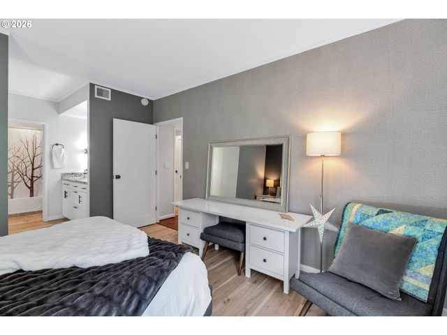 2245 Sw PARK Pl 6D, Portland, OR 97205