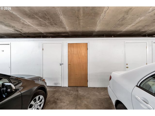 2245 Sw PARK Pl 6D, Portland, OR 97205