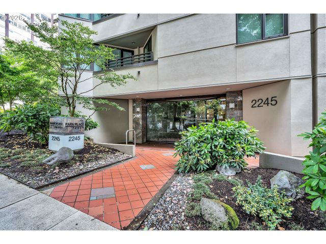 2245 Sw PARK Pl 6D, Portland, OR 97205