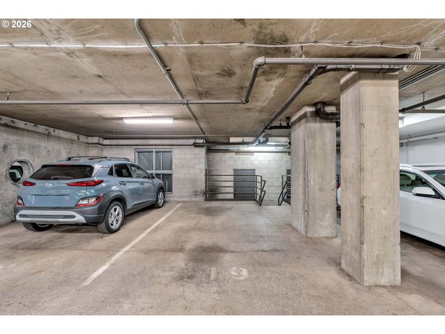 2245 Sw PARK Pl 6D, Portland, OR 97205