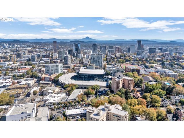 2245 Sw PARK Pl 6D, Portland, OR 97205
