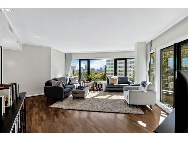 2245 Sw PARK Pl 6D, Portland, OR 97205