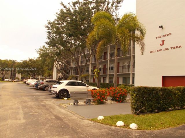 1301 SW 135th Terrace 309J, Pembroke Pines, FL 33027
