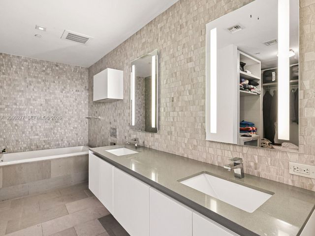 88 SW 7th Street 2506, Miami, FL 33130