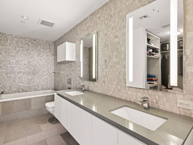 88 SW 7th Street 2506, Miami, FL 33130