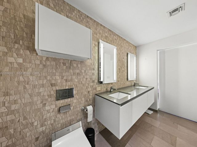 88 SW 7th Street 2506, Miami, FL 33130