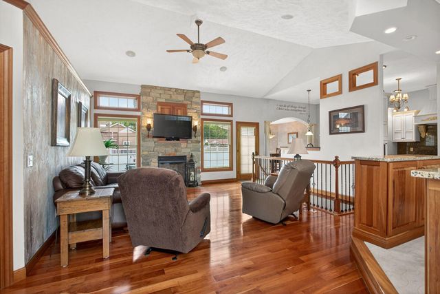 155 Dragonfly Circle, Geneseo, IL 61254