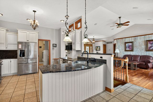 155 Dragonfly Circle, Geneseo, IL 61254