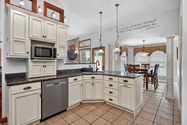 155 Dragonfly Circle, Geneseo, IL 61254