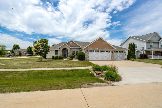 155 Dragonfly Circle, Geneseo, IL 61254