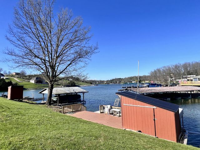 255 Highview Drive, Williamstown, KY 41097