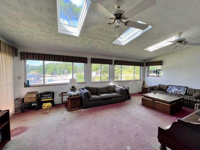 255 Highview Drive, Williamstown, KY 41097