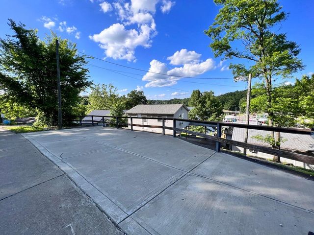 255 Highview Drive, Williamstown, KY 41097