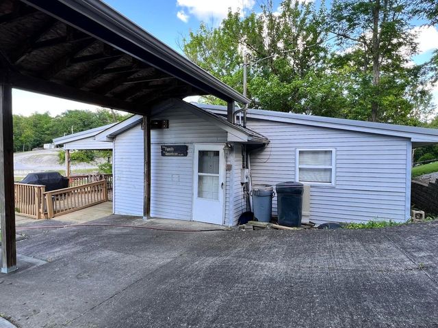 255 Highview Drive, Williamstown, KY 41097