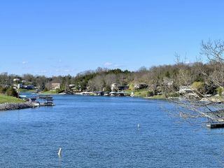 255 Highview Drive, Williamstown, KY 41097