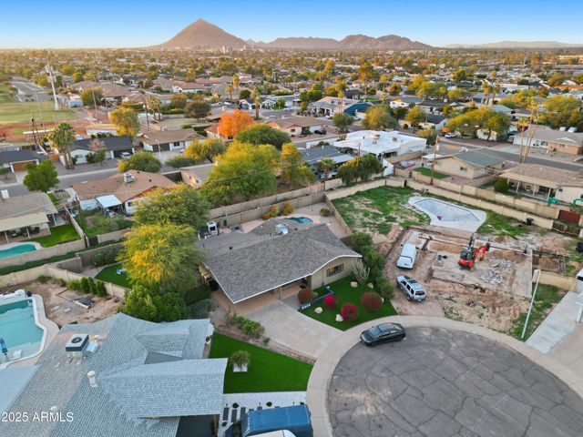 8526 E WHITTON Avenue, Scottsdale, AZ 85251