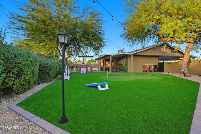 8526 E WHITTON Avenue, Scottsdale, AZ 85251