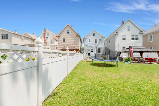 78 WEST 28TH ST, Bayonne, NJ 07002