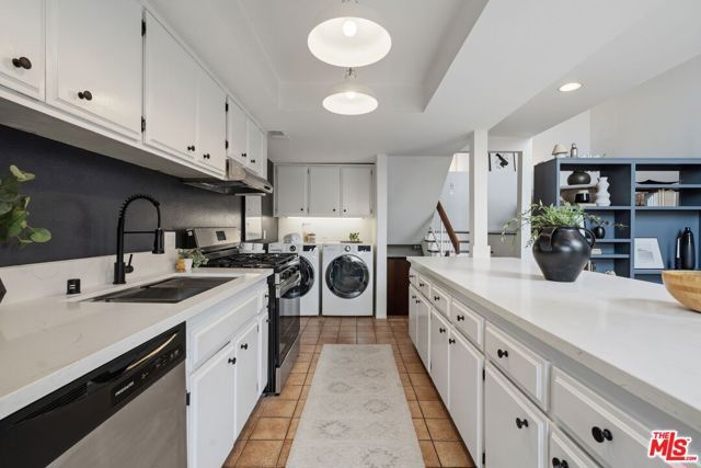 12806 Pacific Avenue 8, Los Angeles, CA 90066