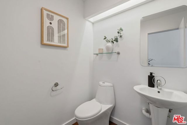 12806 Pacific Avenue 8, Los Angeles, CA 90066
