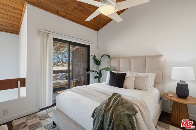 12806 Pacific Avenue 8, Los Angeles, CA 90066