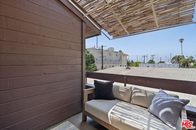 12806 Pacific Avenue 8, Los Angeles, CA 90066