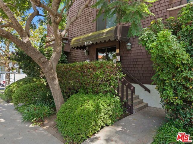 12806 Pacific Avenue 8, Los Angeles, CA 90066
