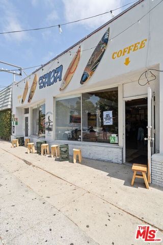 12806 Pacific Avenue 8, Los Angeles, CA 90066