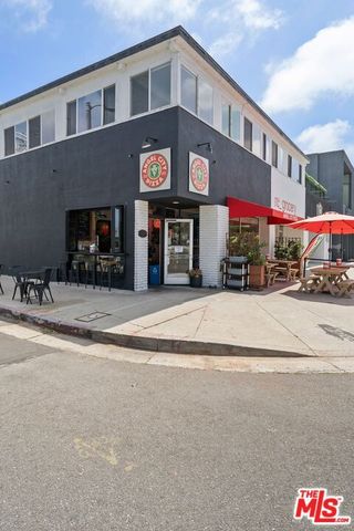 12806 Pacific Avenue 8, Los Angeles, CA 90066