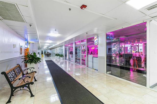 19201 Collins Avenue 104, Sunny Isles Beach, FL 33160
