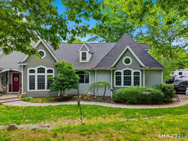 24 Bittersweet Way, Stonington, CT 06378