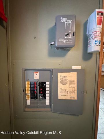 12 Easy Street, Catskill, NY 12414