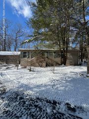 12 Easy Street, Catskill, NY 12414