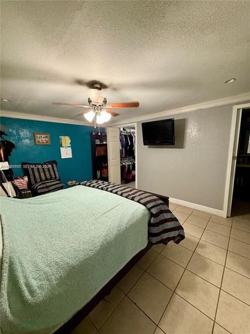 6433 SW 22nd St, Miramar, FL 33023