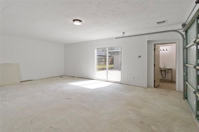 24518 Sunny Glen Drive, Huffman, TX 77336