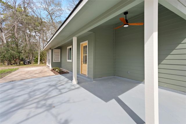 24518 Sunny Glen Drive, Huffman, TX 77336