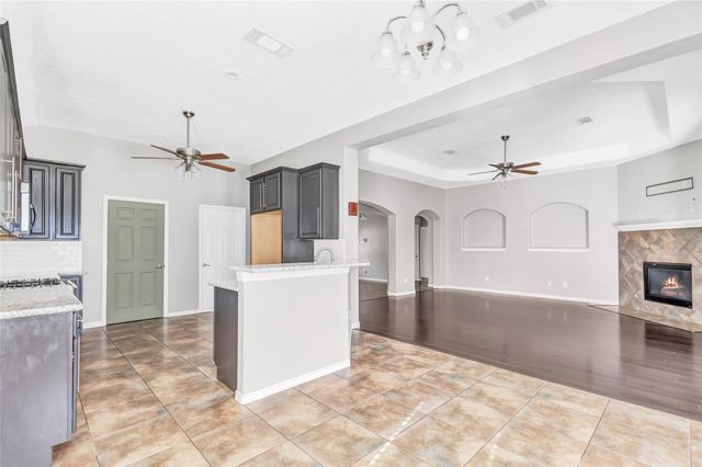 2707 Lake Breeze Lane, Crosby, TX 77532