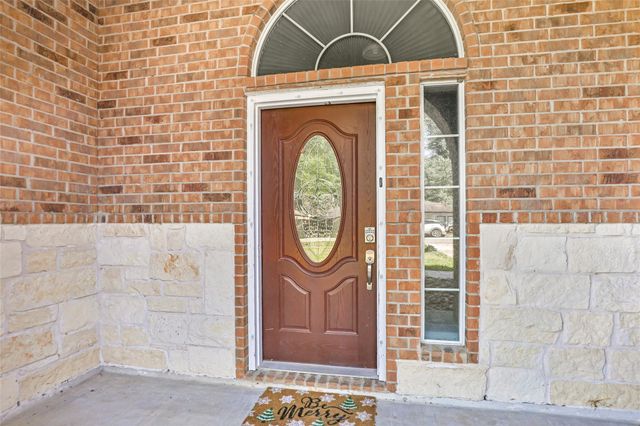 2707 Lake Breeze Lane, Crosby, TX 77532