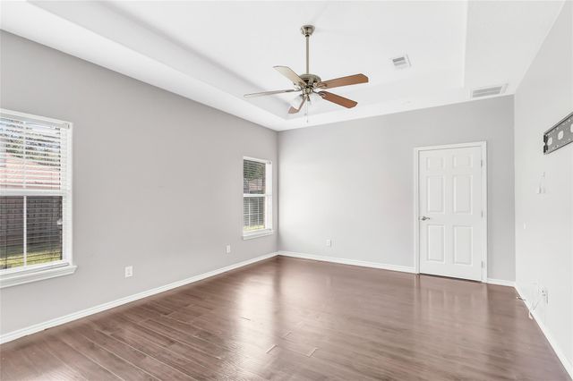 2707 Lake Breeze Lane, Crosby, TX 77532